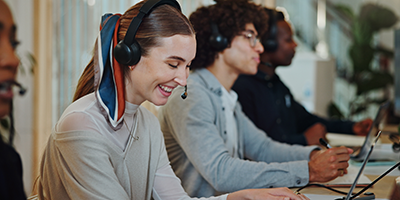 Agente de atención al cliente internacional